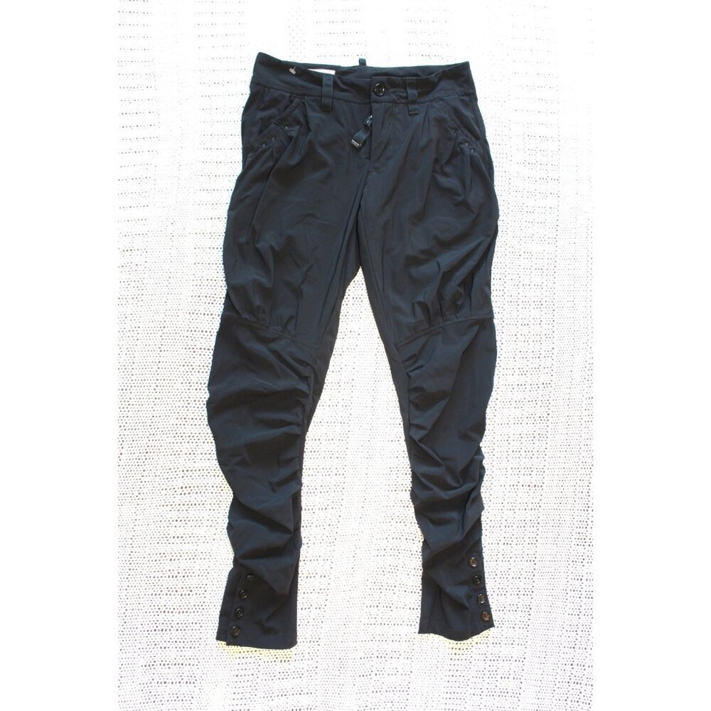 High Use Italian Women's Black wrinkled pants Size 27 US Goth Punk Grunge Emo